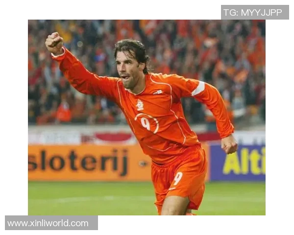 夺冠足球明星专访视频揭示背后故事与心路历程